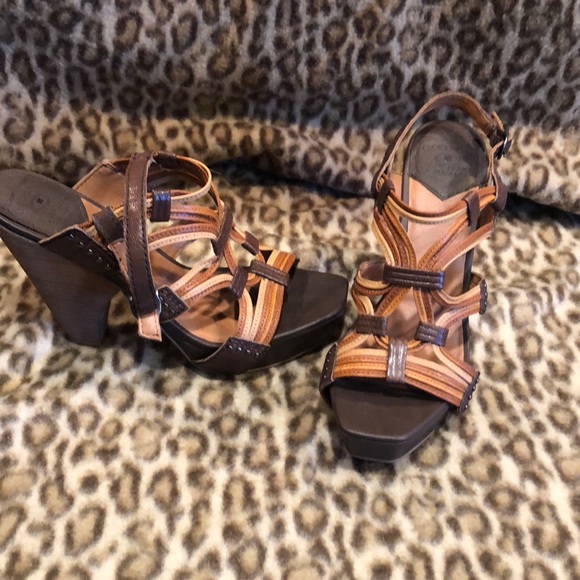 Lucky Brand Shoes - ☘️Authentic Lucky Brand 7.5 Wedge Sandals 👡